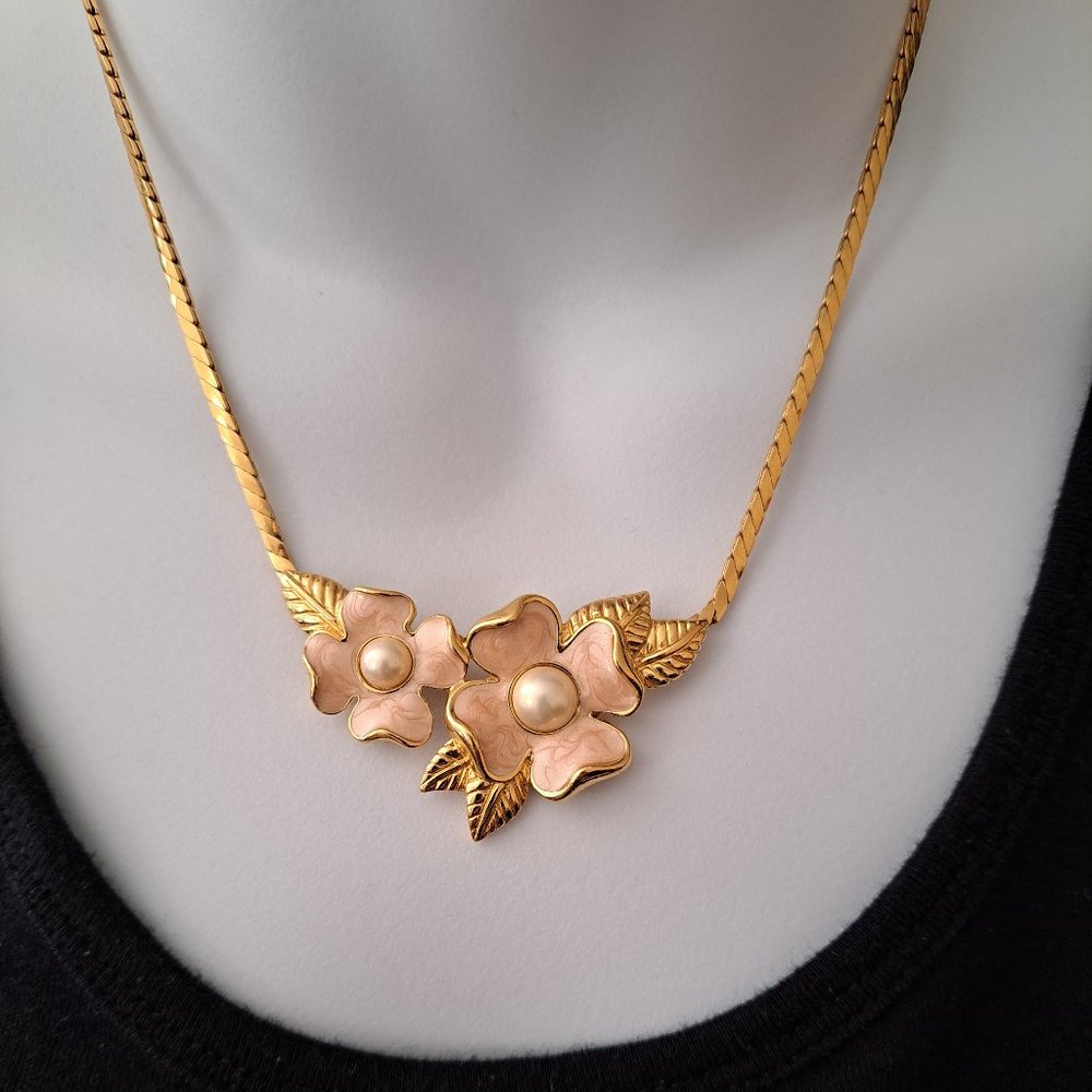 Vintage Pink Flower / Cherry Blossom Dogwood 1960s Gold Retro Necklace - Trifari